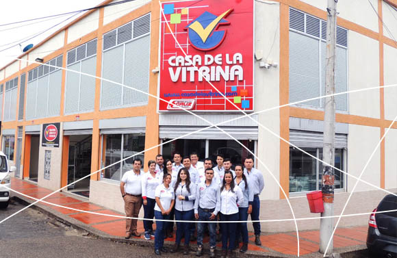 Equipo de Industrias Casa de la Vitrina